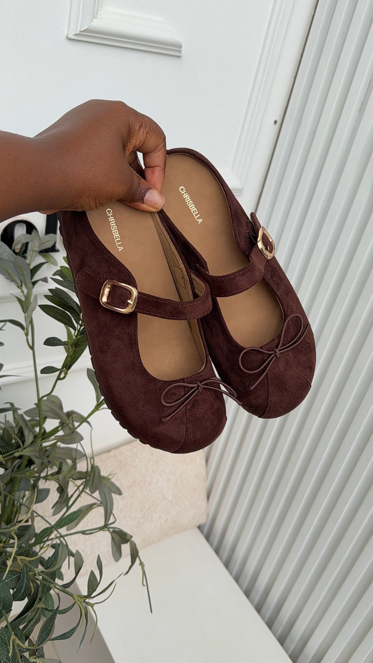 Aura coffee flats