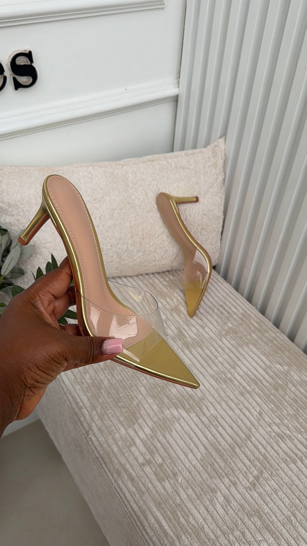 Winnie Gold PVC mules