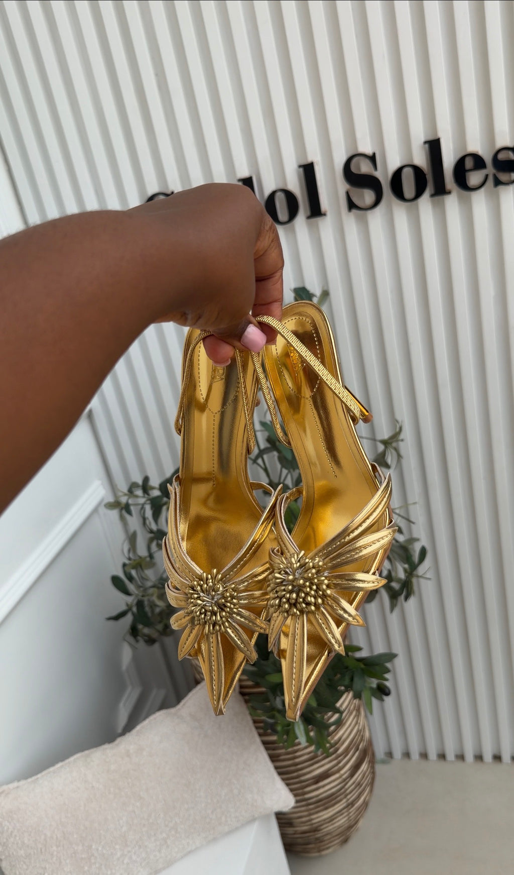 Dolly gold sling back