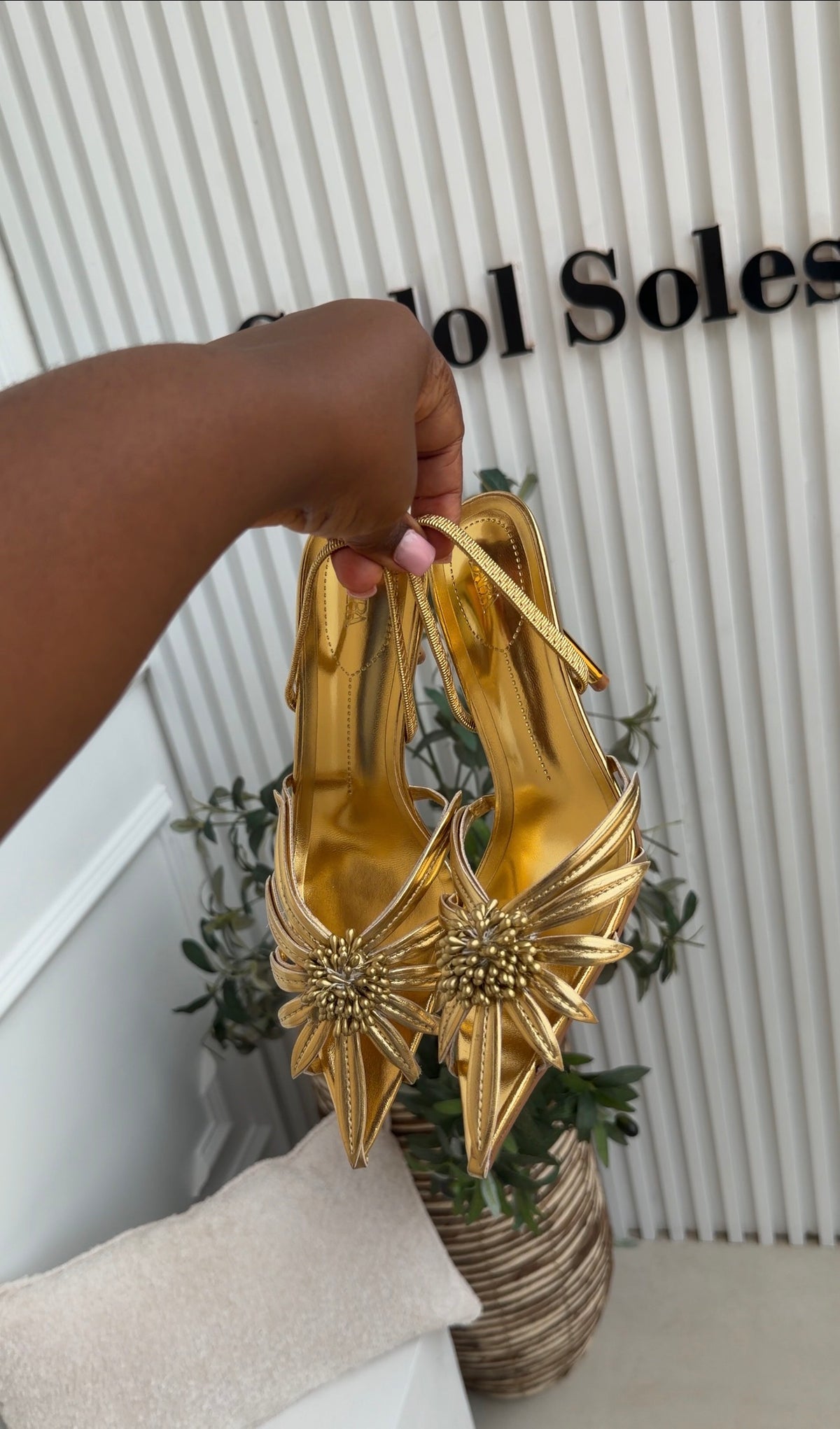Dolly gold sling back