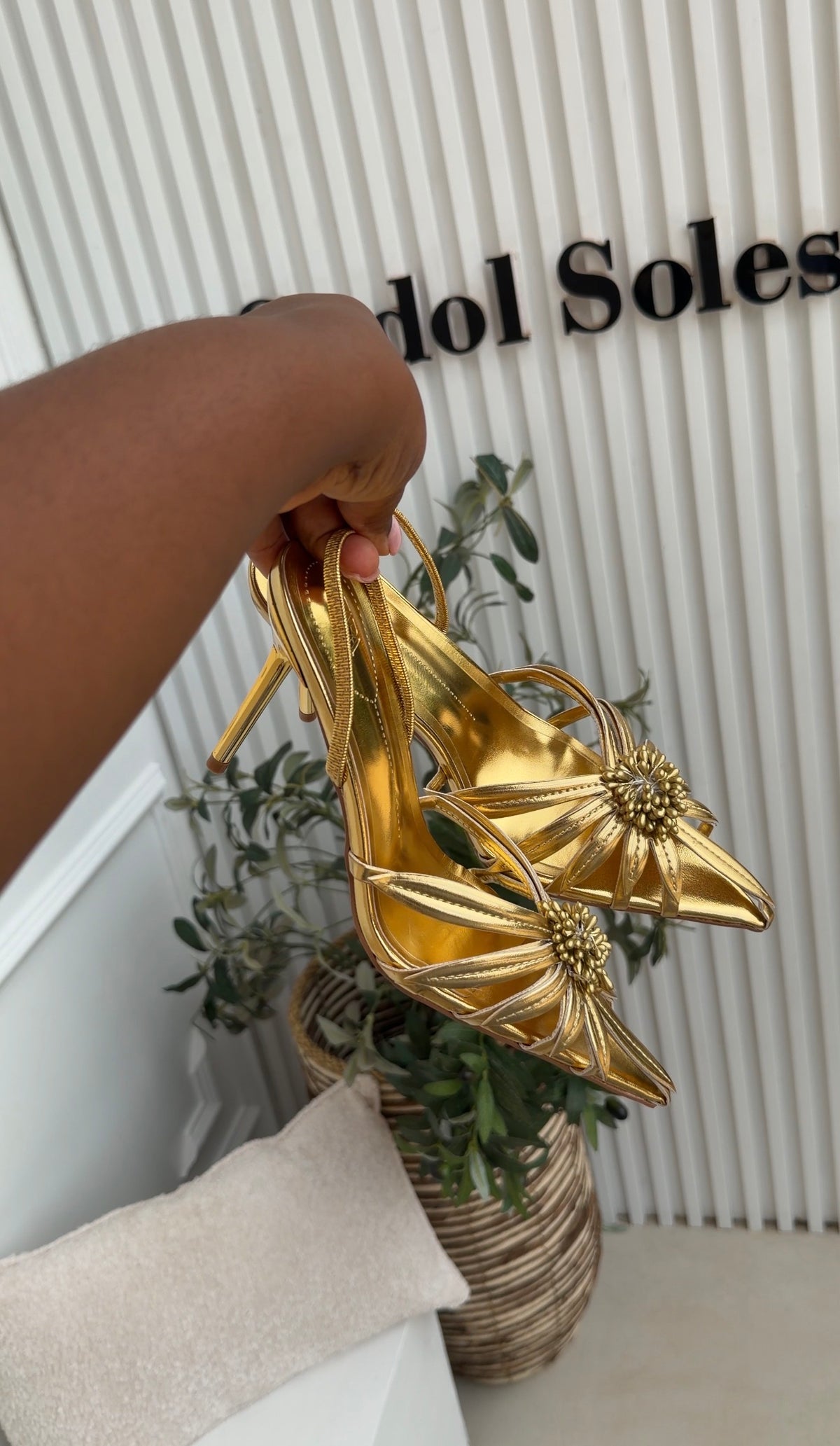 Dolly gold sling back