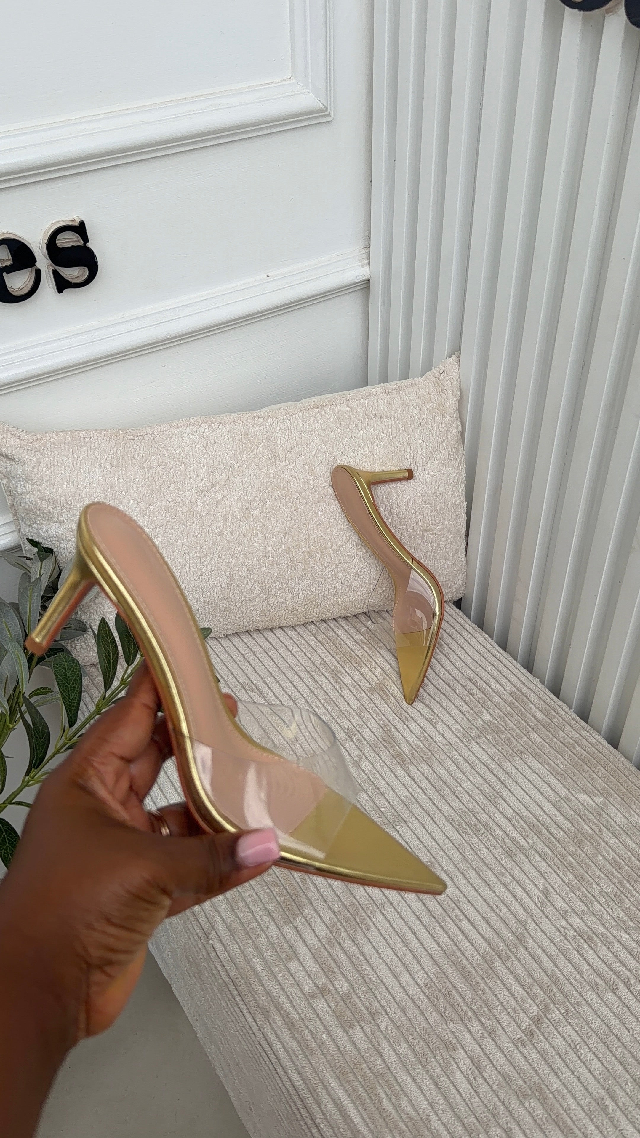 Winnie Gold PVC mules