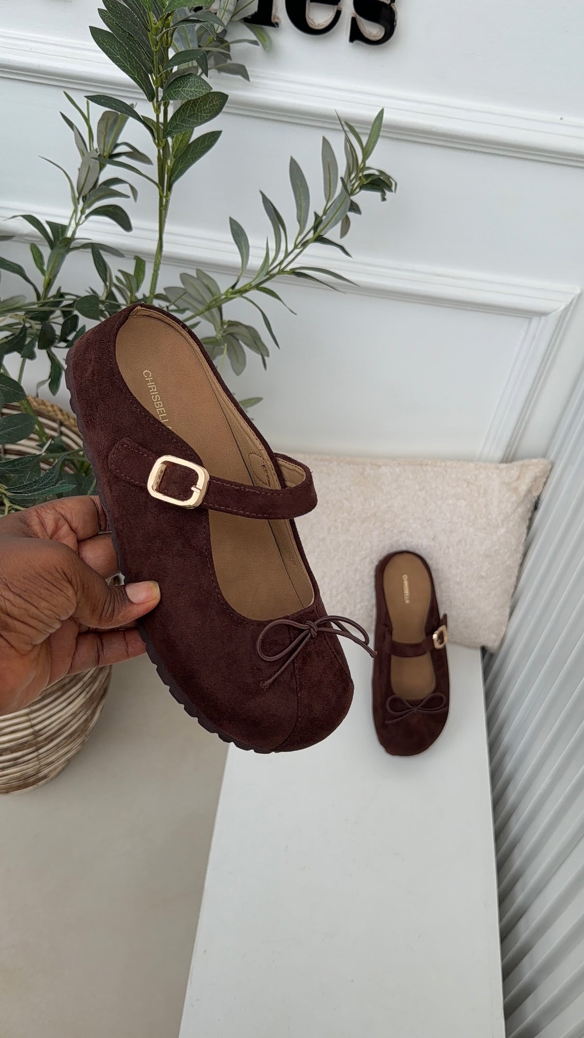 Aura coffee flats