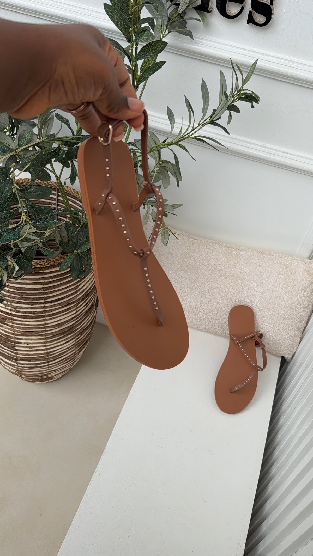 Ari brown flat sandals
