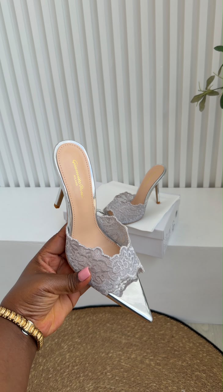 Amara Lace