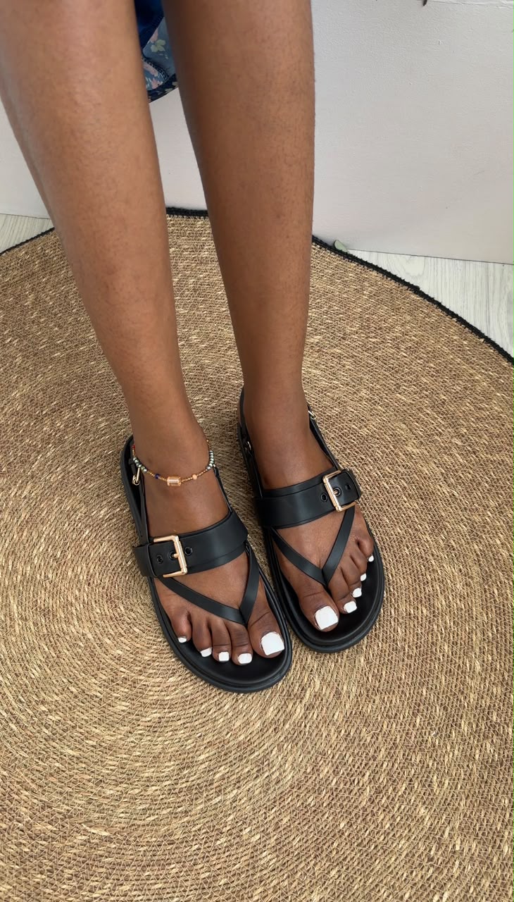 Santorini Noir Flat Sandals