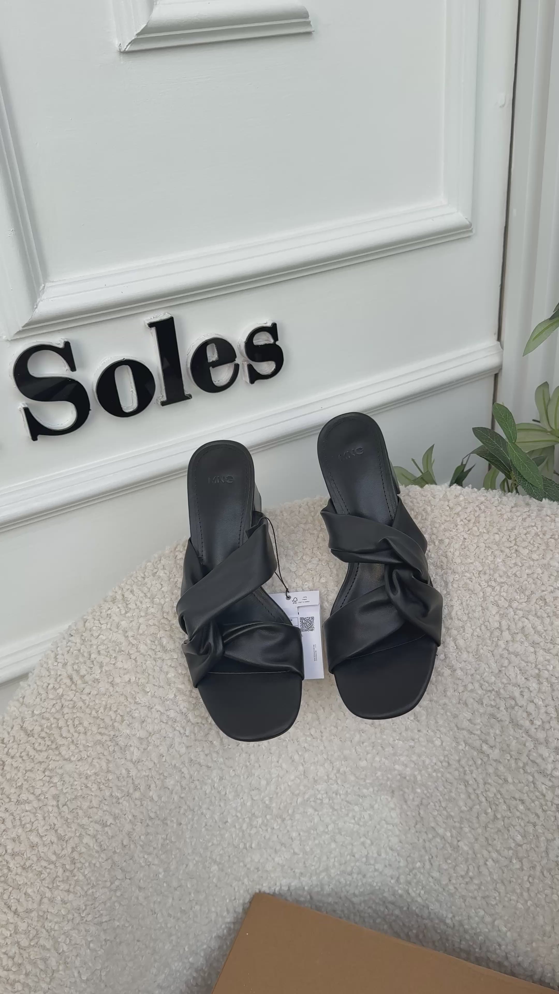 Anna block Heels